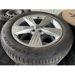 19� Audi Q4 Ref.P15 sommerd�k 