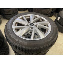 17� Audi Q2 Ref.111A vinterd�k 