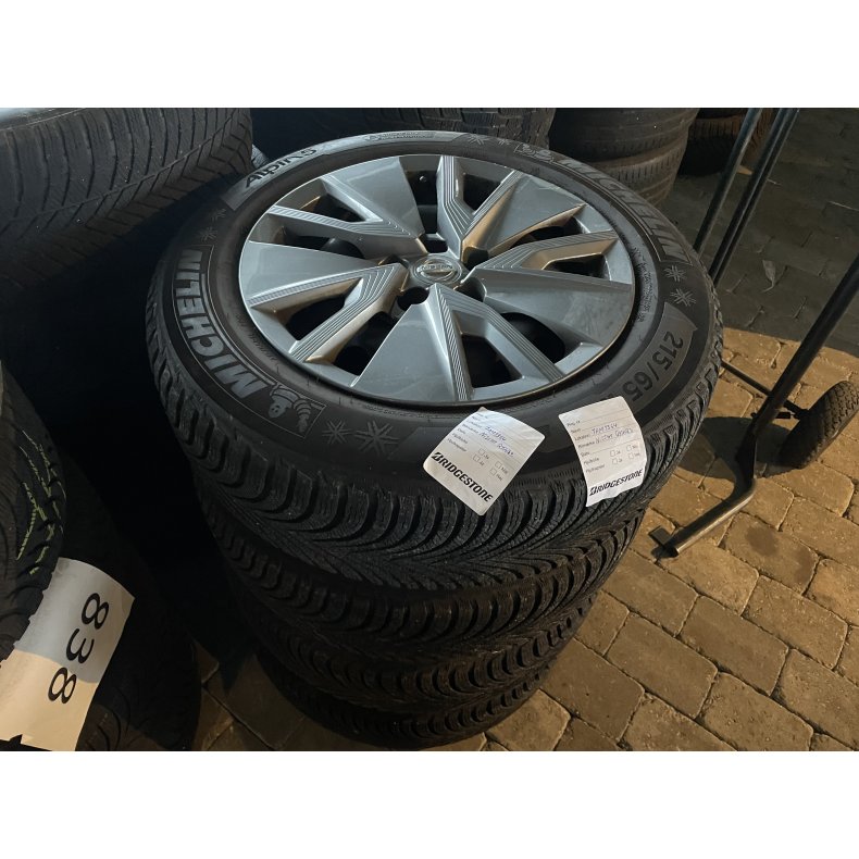 17� Nissan Qashqai Ref.834 vinterd�k 