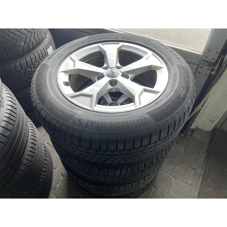 17� Audi Q3 Ref.768 vinterd�k 