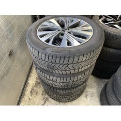 19� Audi Q4 Ref.107 vinterd�k 