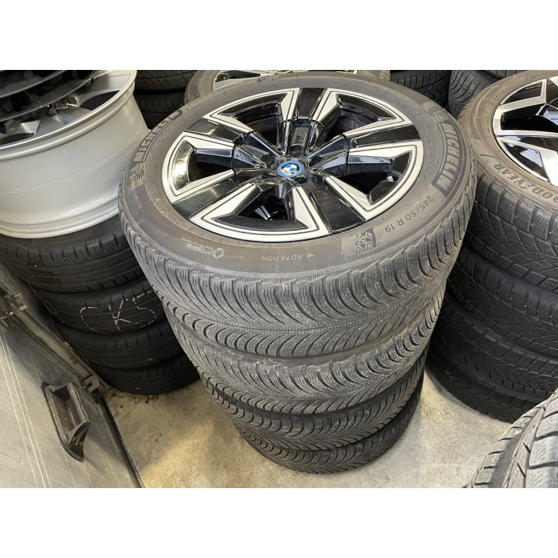 19� BMW IX3 Ref.167 vinterd�k 