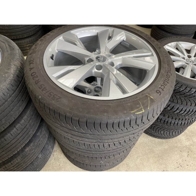 20� Audi Q4 Ref.153A sommerd�k 