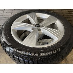 19� Audi Q4 Ref.210 vinterd�k 