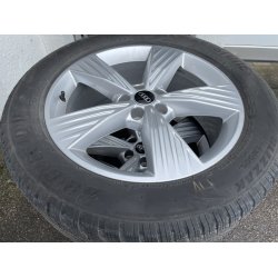 19� Audi Q4 Ref.752 vinterd�k 