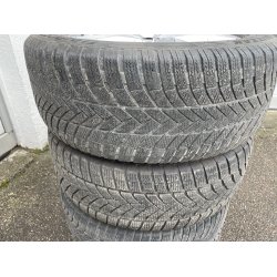 19� Audi Q4 Ref.752 vinterd�k 