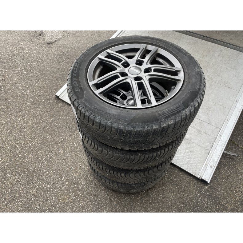 16� Kia Niro Ref.851 vinterd�k 