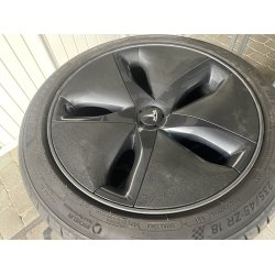 18� Tesla Model 3 Ref.P15 sommerd�k 