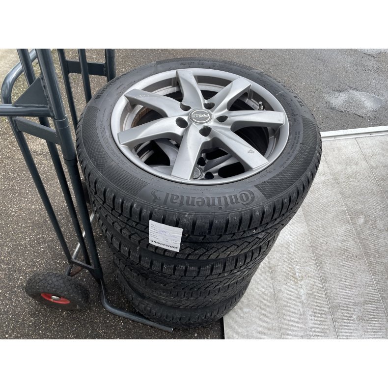 17� Suzuki Swace Ref.742 vinterd�k