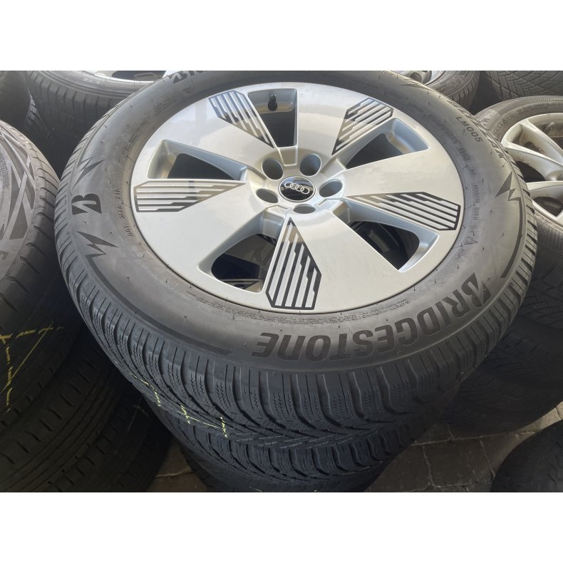 19� Audi 55 Quattro Ref.P1 vinterd�k 