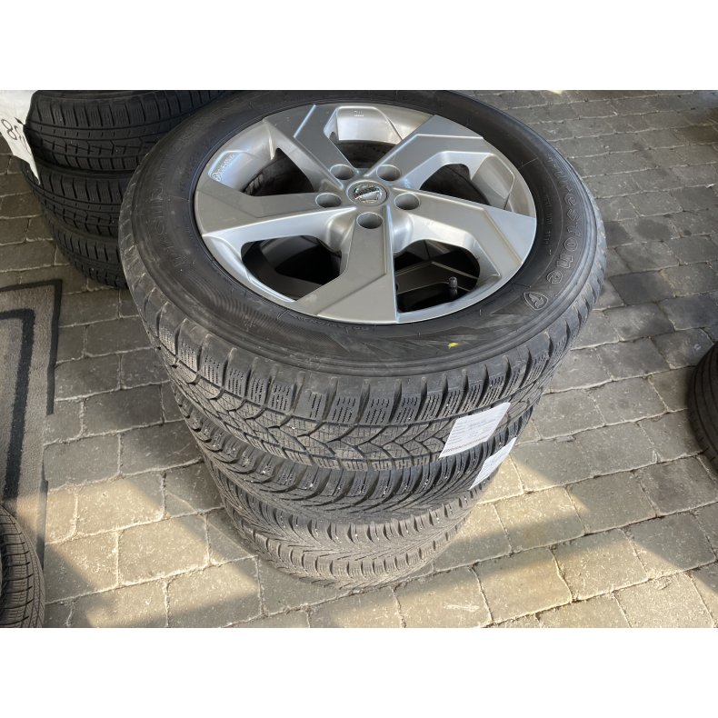 17� Nissan Qashqai Ref.821 vinterd�k 
