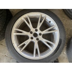 19� Tesla Model Y Ref.P20 hel�rsd�k 