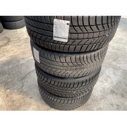 18� Mercedes CLA Ref.251 vinterd�k 