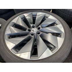 21� Skoda Enyaq Ref.101 sommerd�k 