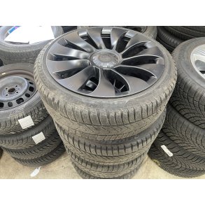 21� Tesla Model Y Ref.255 vinterd�k 