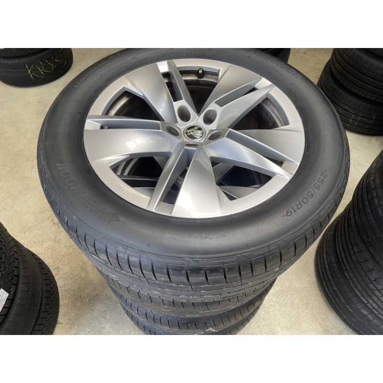 19� Skoda Enyaq Ref.104 sommerd�k 