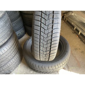 225/55r19 Tracmax Ref.S99 vinterd�k 