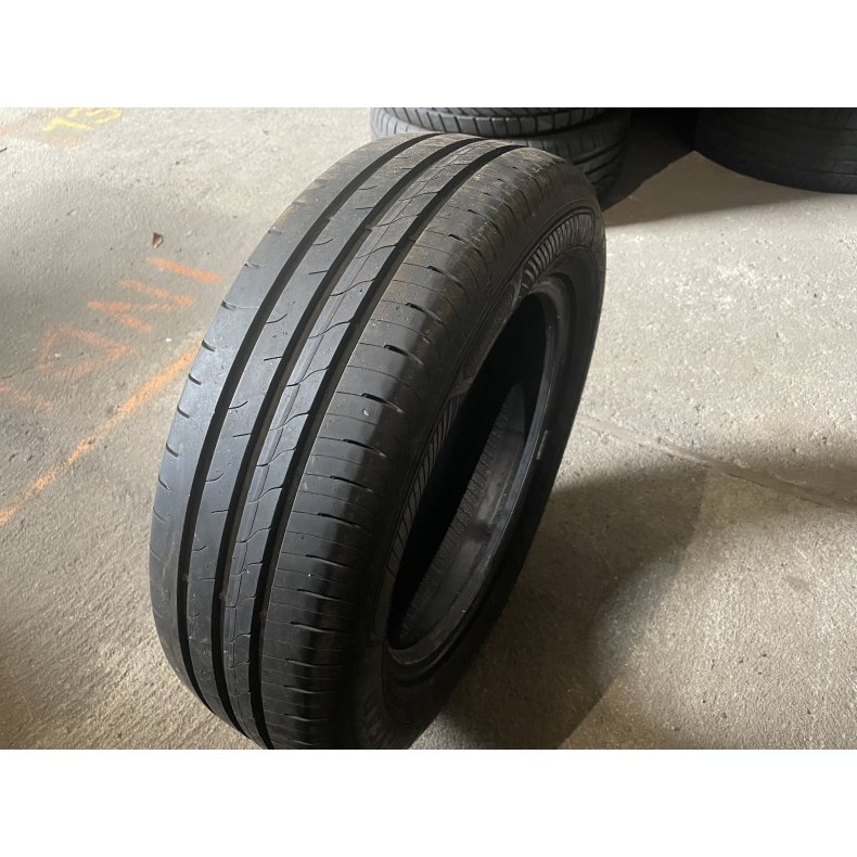 15 GoodYear 185/65r15 Ref.J78 sommer 