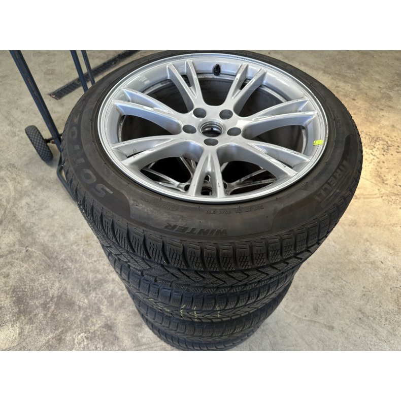 19� Tesla Model Y Ref.Z10 vinterd�k 