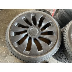 21� Tesla Model Y Ref.709 vinterd�k 