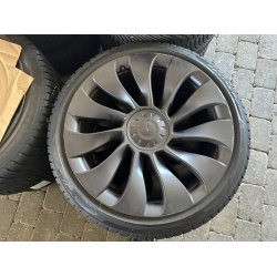 21� Tesla Model Y Ref.709 vinterd�k 