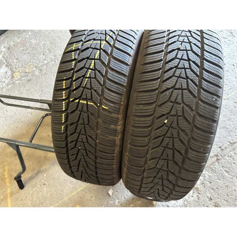 215/55r18 Hankook Ref.S22 vinterd�k 