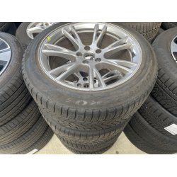 19� Tesla Model Y Ref.A52 vinterd�k 