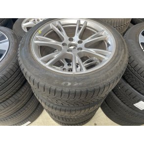 19� Tesla Model Y Ref.A52 vinterd�k 