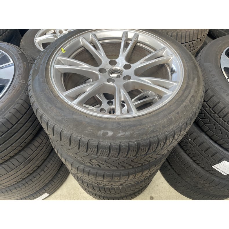 19� Tesla Model Y Ref.A52 vinterd�k 
