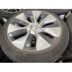 19� Tesla Model Y Ref.A60 vinterd�k 