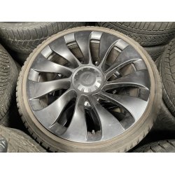 20� Tesla Model 3 Ref.A65 vinterd�k 