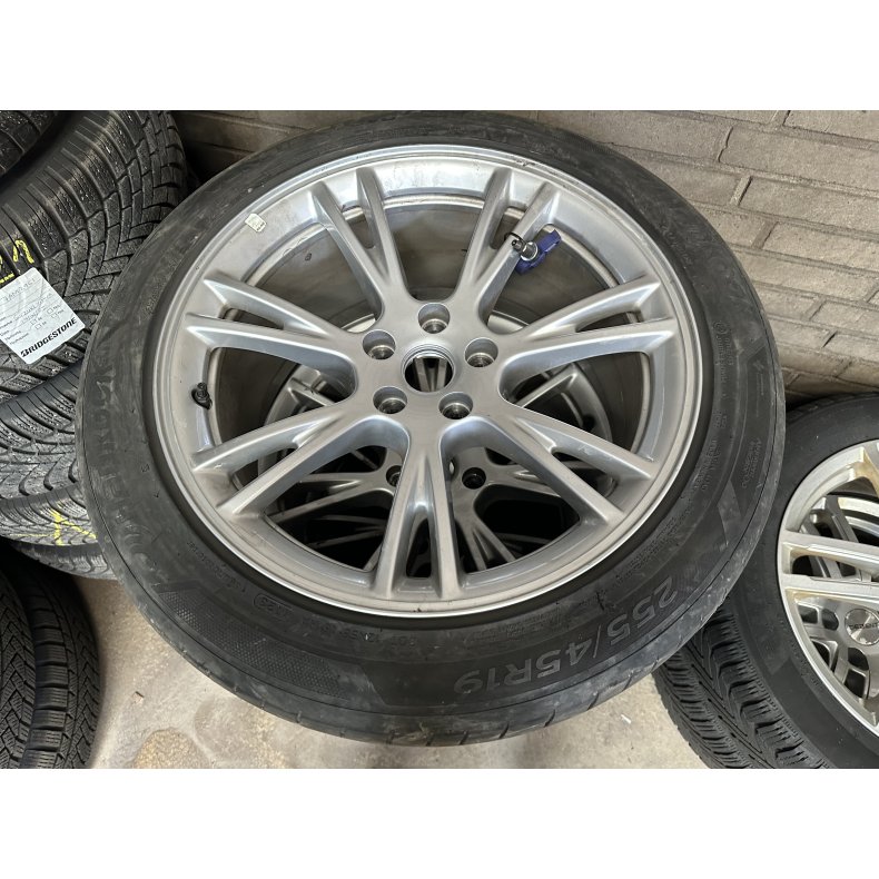 19� Tesla Model Y aluf�lge Ref.R1