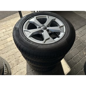 17� Audi Q3 Ref.P9 vinterd�k 