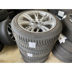 19� Tesla Model Y Ref.A58 vinterd�k 