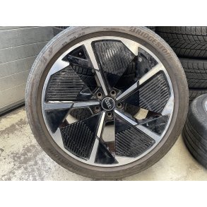 21� Audi Q4 Ref.213 sommerd�k 