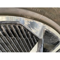 21� Audi Q4 Ref.213 sommerd�k 