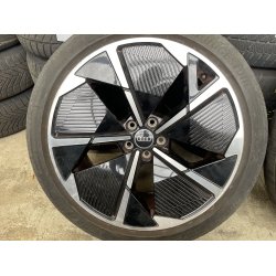 21� Audi Q4 Ref.213 sommerd�k 