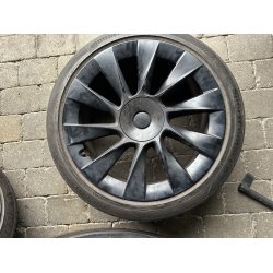20� Tesla Model Y Ref.881 sommerd�k 