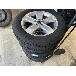17� VW Tiguan Ref.A76 vinterd�k 
