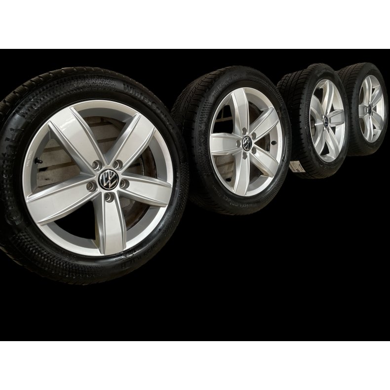 17 VW Passat 215/55r17 Ref.141 vinter 